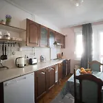 公寓 Aurelio Centar With Balcony And Free Parking