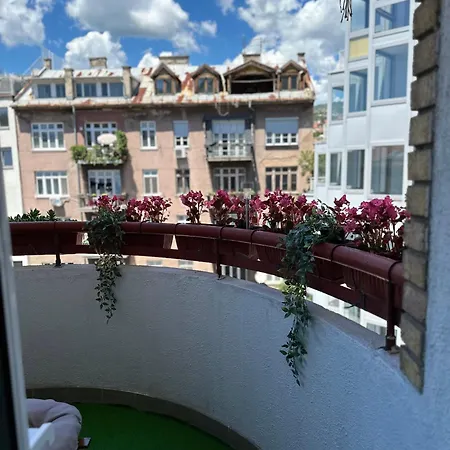 Apartment Aurelio Centar With Balcony And Free Parking