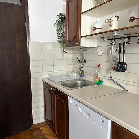 Aurelio Centar With Balcony And Free Parking *