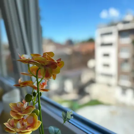 Aurelio Centar With Balcony And Free Parking Apartment