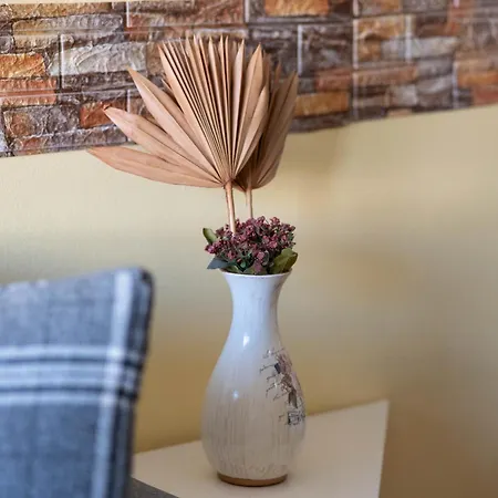 Aurelio Centar With Balcony And Free Parking Apartmán