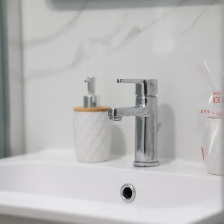 Appartement Aurelio Centar With Balcony And Free Parking