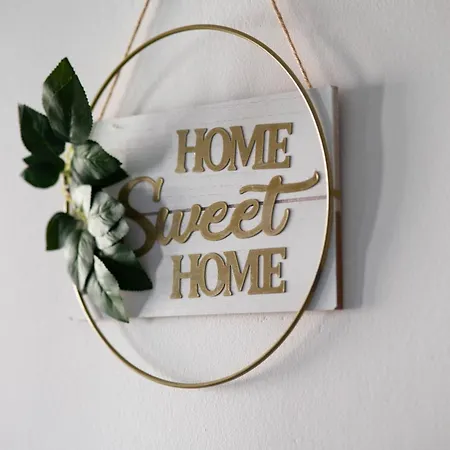 Aurelio Centar With Balcony And Free Parking * Sarajevo