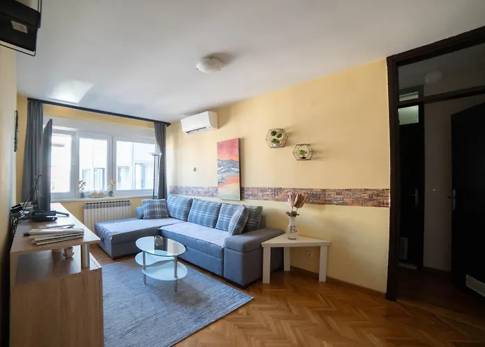 Aurelio Centar With Balcony And Free Parking Διαμέρισμα Σαράγεβο